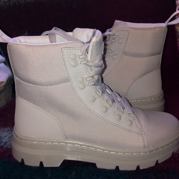 Dr. Martens Shoes - Brand New Doc Martens Combs Platform Combat Boot